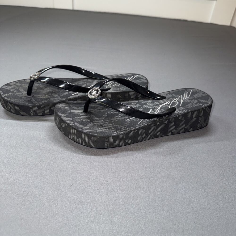 Michael Kors MK Logo Platform Flip Flops Black Women’s Sandals Size 7 - Picture 4 of 6